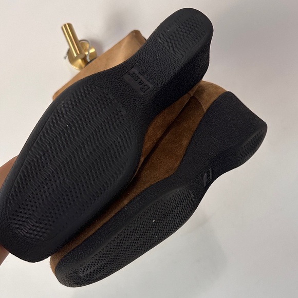 Beautiful Brown Genuine Suede Wedge Ankle Boots By BASS Size 8M - Picture 3 of 5